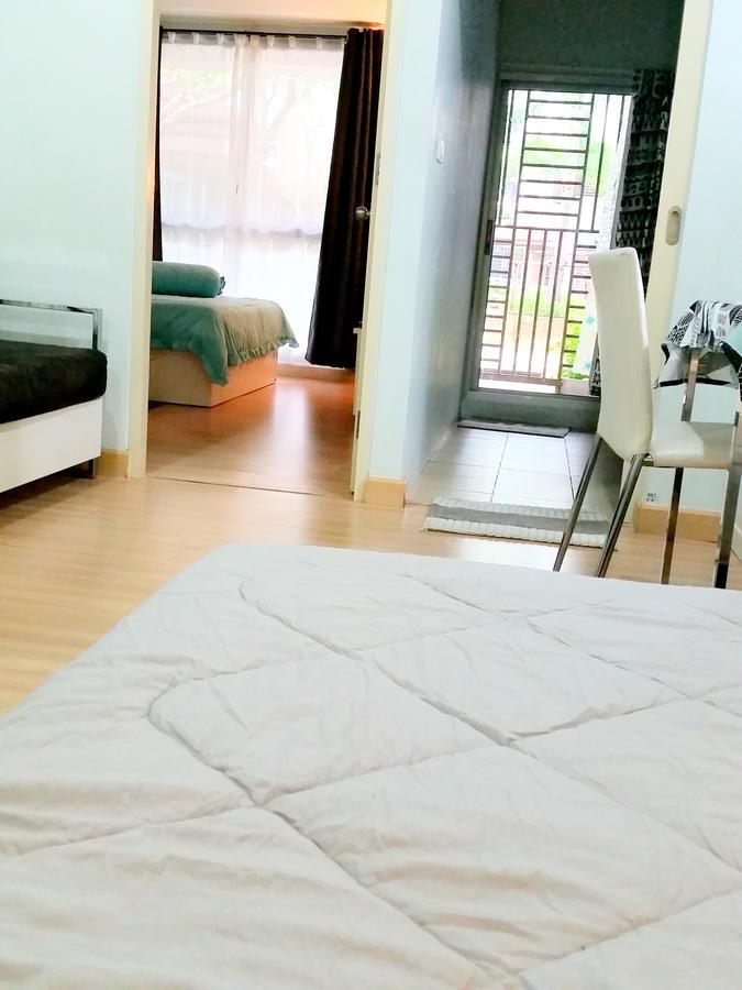 Joe At Appartement